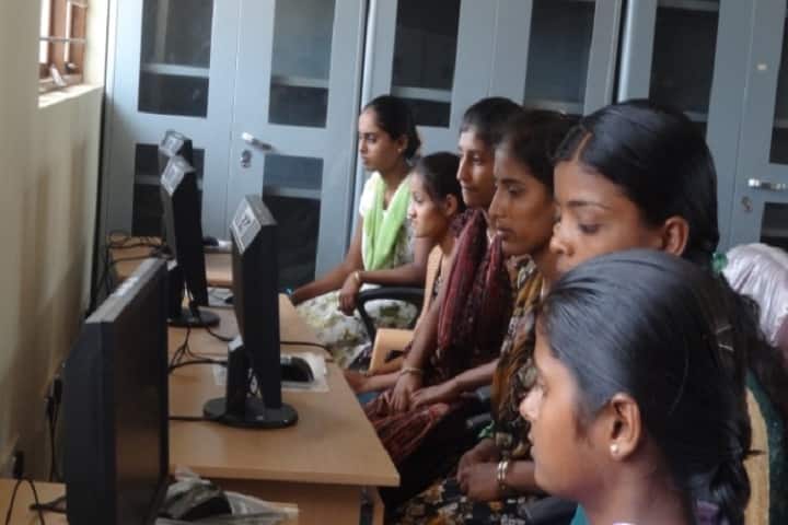 Government First Grade College for Women, Ramangara campus photo 2