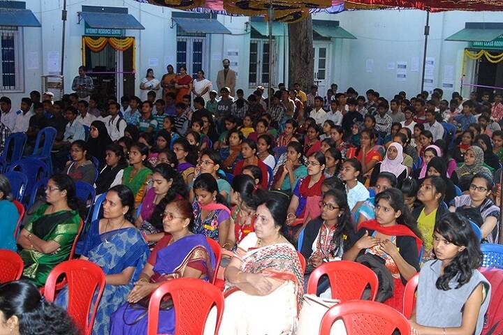 Government First Grade College for Women, Ramangara campus photo 3