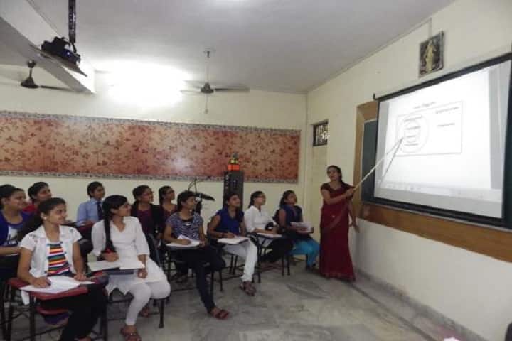 Amar Nath Girls Degree College, Mathura campus photo 5