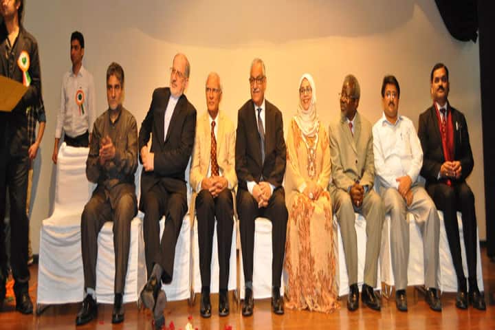 Jamia Hamdard, New Delhi campus photo 4