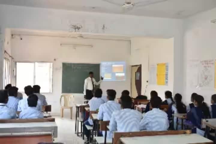 Smt Nankibai Wadhwani Kala Mahavidyalaya, Moha campus photo 2