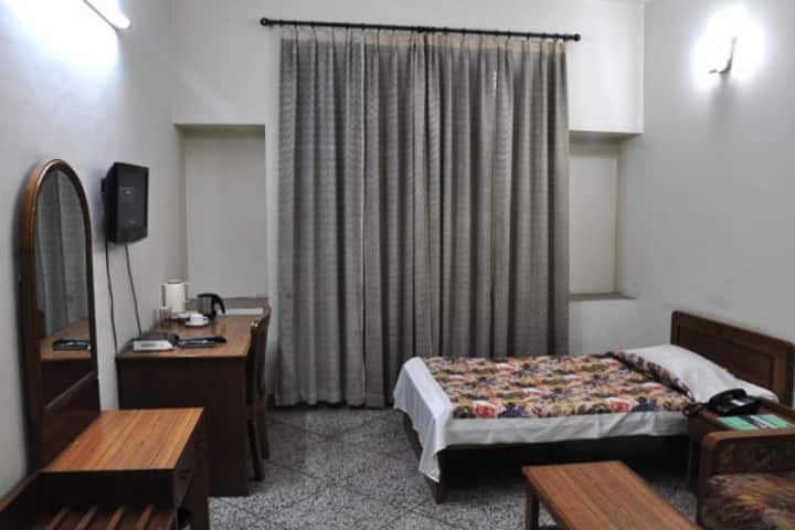 IIM Lucknow campus photo 4