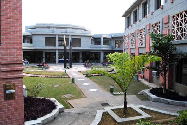 IIM Lucknow campus photo 6