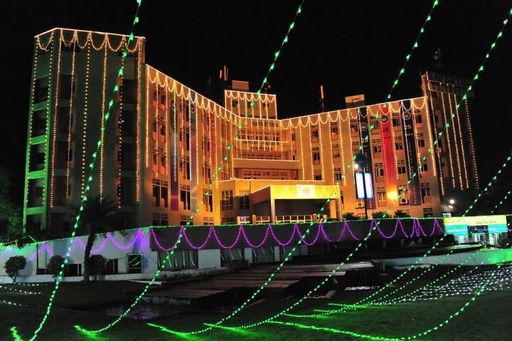 Saveetha Engineering College, Chennai campus photo 5
