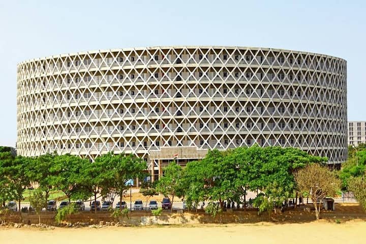Saveetha Engineering College, Chennai campus photo 6