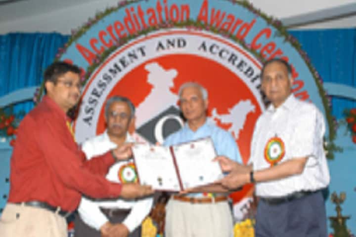 Shri Baldev PG College, Varanasi campus photo 5