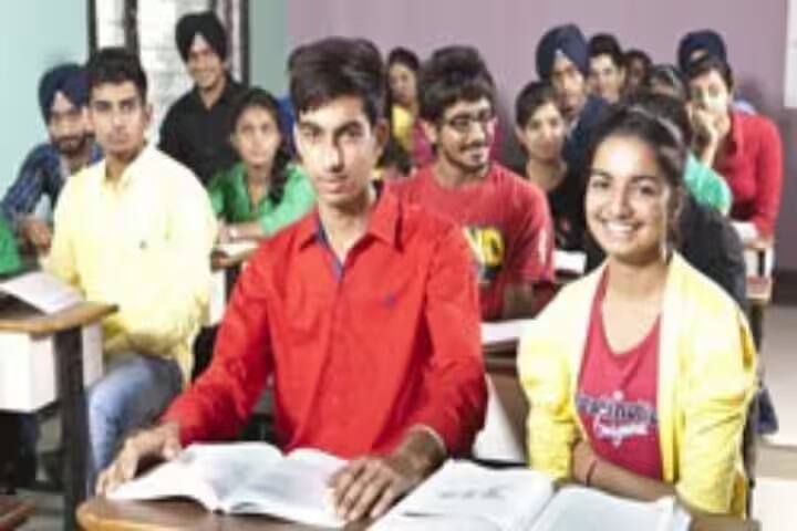 YS College, Barnala campus photo 3