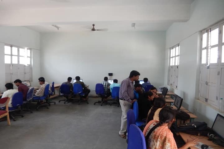 Government First Grade College, Holalkere campus photo 3