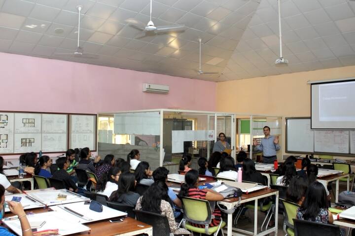Karnavati University, Gandhinagar campus photo 5