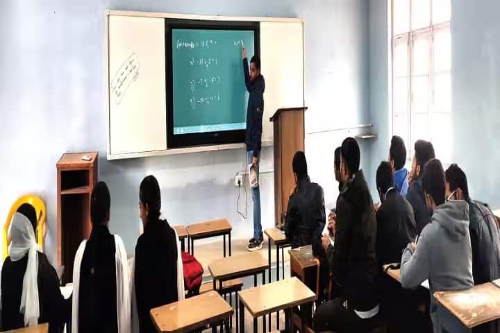 Government Degree College, Kishtwar campus photo 4