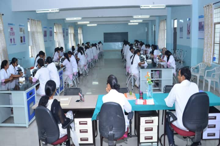 Malla Reddy Dental College for Women, Hyderabad campus photo 3