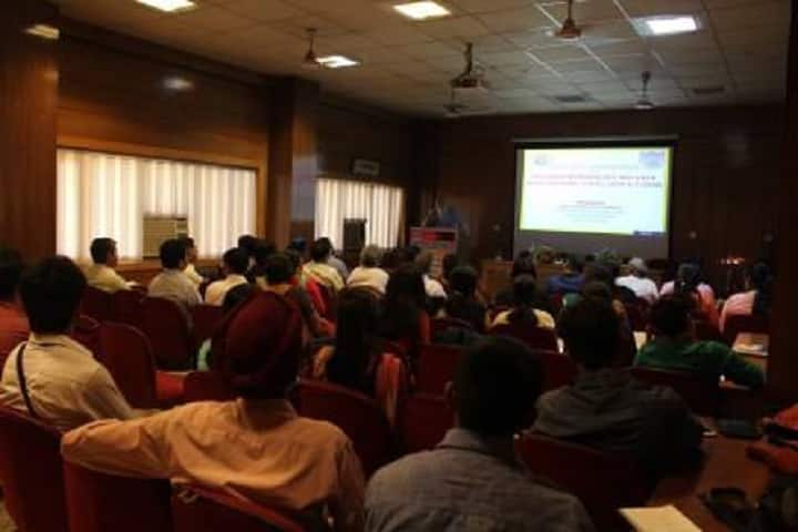 Motilal Nehru College Evening, New Delhi campus photo 3