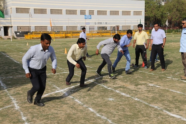 Motilal Nehru College Evening, New Delhi campus photo 5