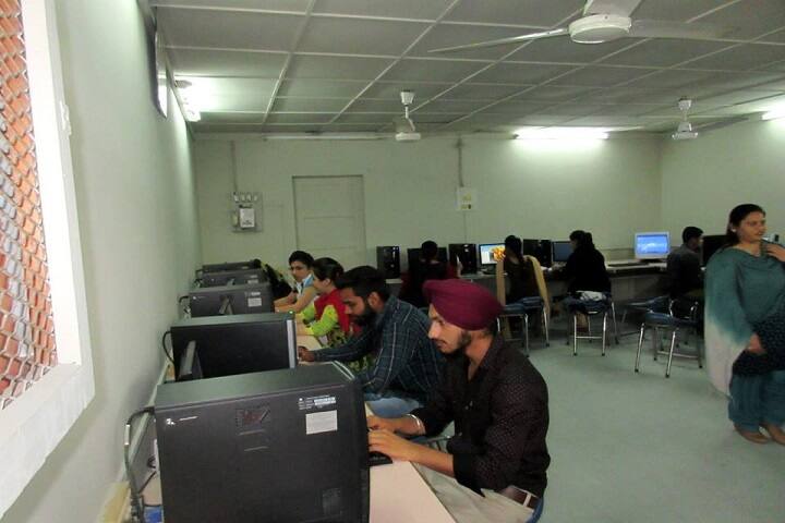DM College, Moga campus photo 5