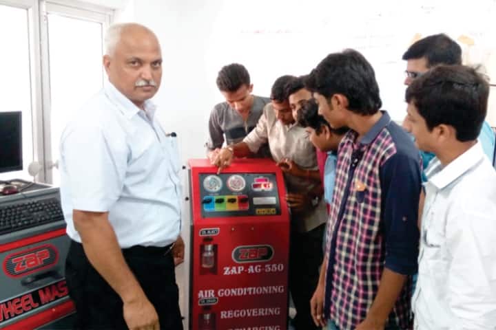 GEC Modasa campus photo 6