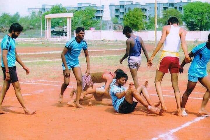 Late Dr Shankarrao Satav Arts and Commerce College, Kalamnuri campus photo 6