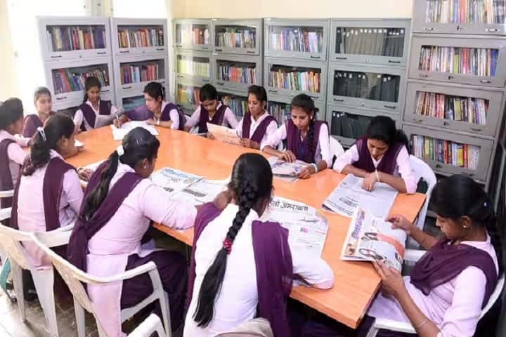 Vidarbha Youth Welfare Society,s Mahila Arts Commerce College, Amravati campus photo 3
