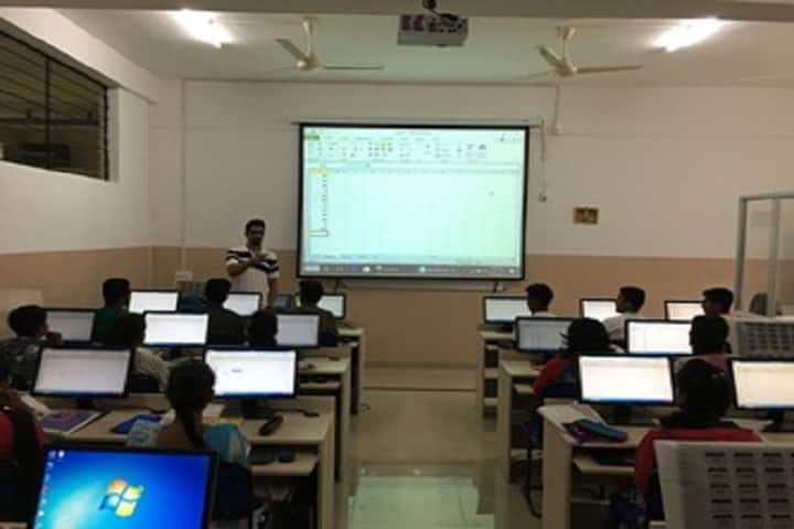 Sri K Puttaswamy First Grade College, Mysore campus photo 3