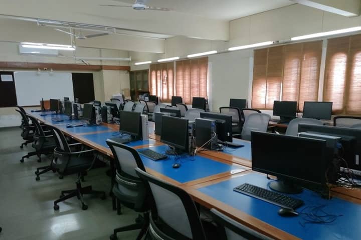 JG College of Education for Women, Ahmedabad campus photo 4