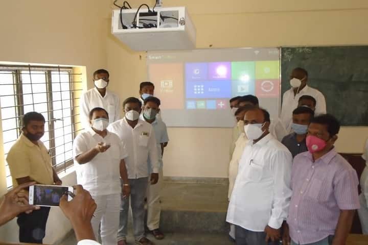 Government First Grade College, Santhebennur campus photo 3