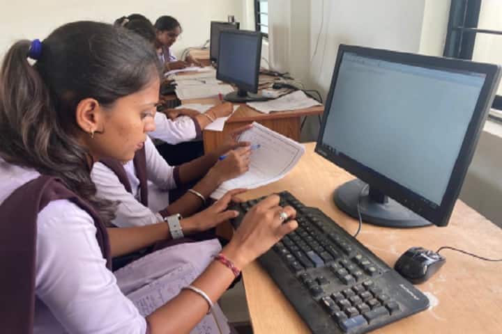 Government First Grade College, Santhebennur campus photo 5