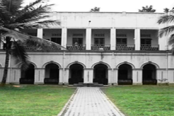 Maharani's Arts College for Women, Mysore campus photo 2