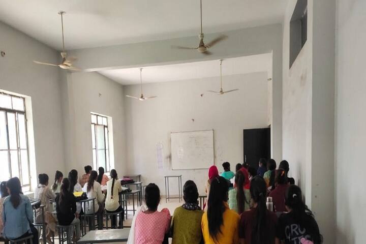 Saraswati Girls PG College, Manoharpur campus photo 3