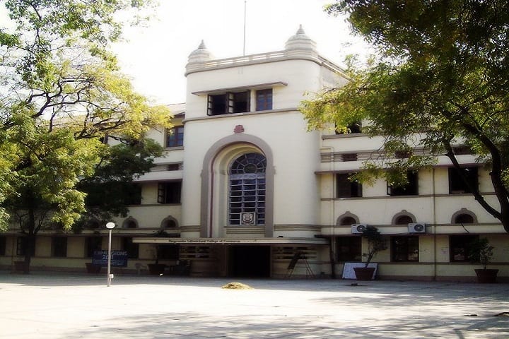 HL College of Commerce, Ahmedabad campus photo 6