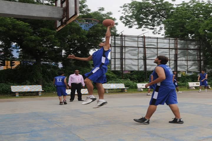 HL College of Commerce, Ahmedabad campus photo 4