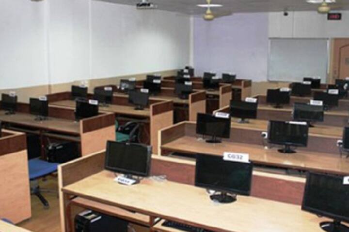St Francis Institute of Management and Research, Mumbai campus photo 3
