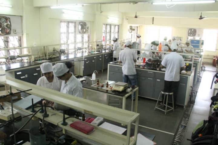 Vivekanand Education Society's College of Pharmacy, Mumbai campus photo 6