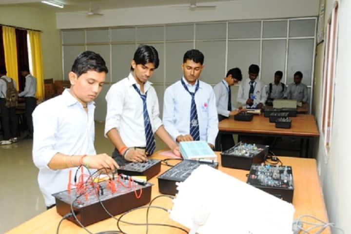 School of Engineering and Technology, Vikrant University, Gwalior, Gwalior campus photo 5
