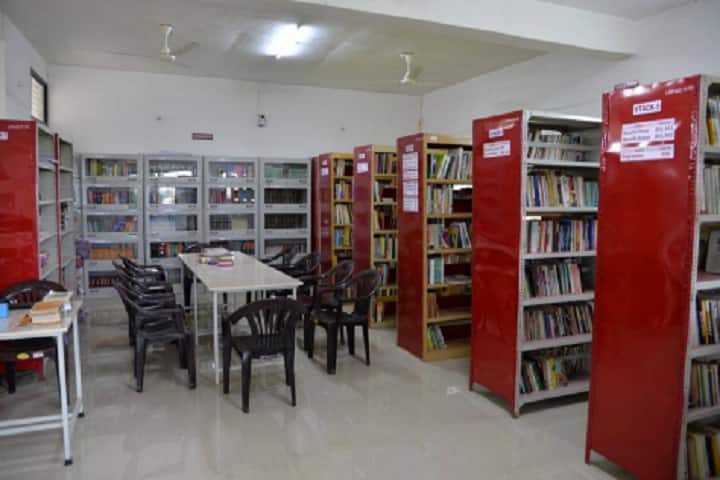 Late Dattatray Pusadkar Arts College, Amravati campus photo 3