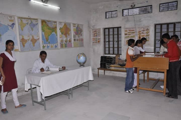 Mahaveer Ambesh Guru PG College, Fatehnagar campus photo 6