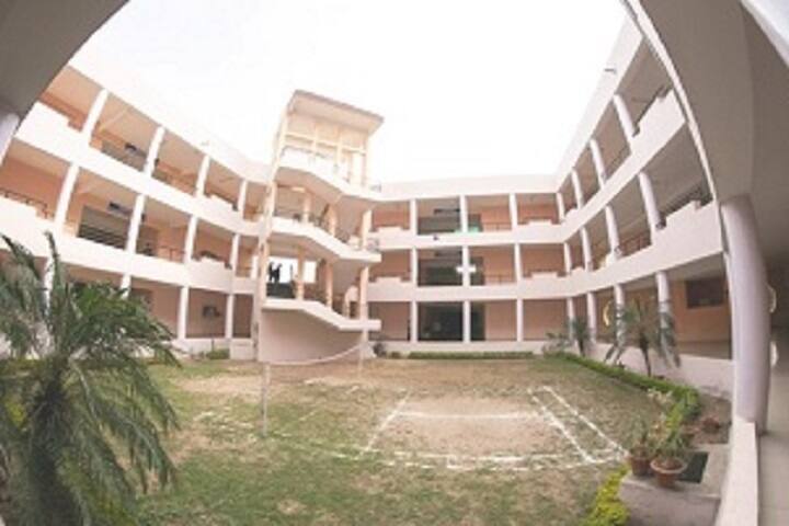 School of Legal Studies, Vikrant University, Gwalior campus photo 4
