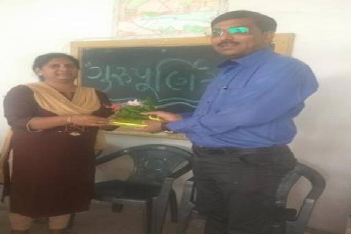 Matushree Monghiba Mahila Arts College, Amreli campus photo 6