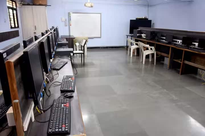Adv Sitaram Babanbhau Anandramji Baheti Arts Commerce and Science College, Jalgaon campus photo 5