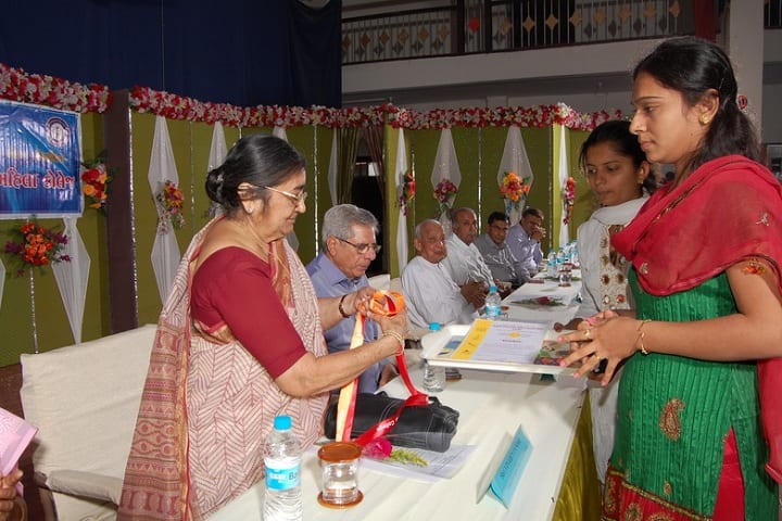 Matushri Virbaima Mahila Arts College, Rajkot campus photo 3