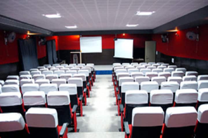 School of Art and Design, Vikrant University, Gwalior campus photo 2
