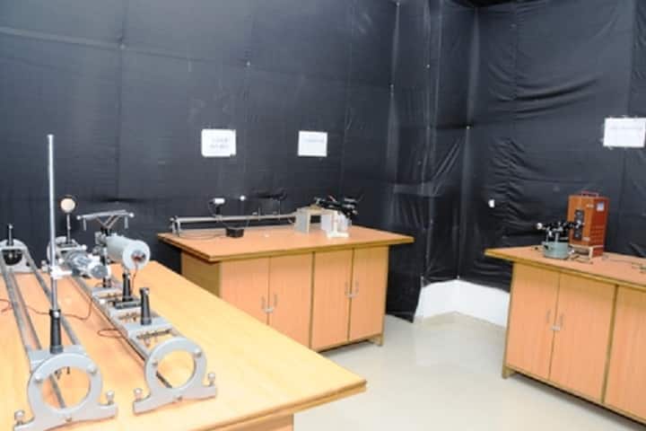 School of Pharmacy, Vikrant University, Gwalior campus photo 2