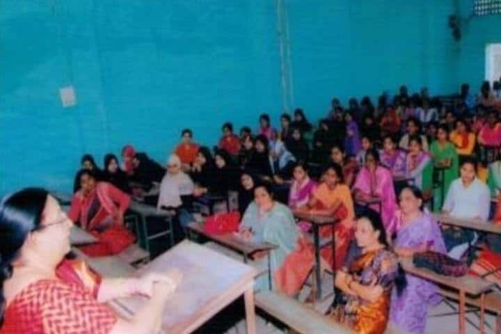 Venutai Chavan Pratishthan Sanchalit Arts and Commerce Mahila Mahavidyalaya, Ambajogai campus photo 2