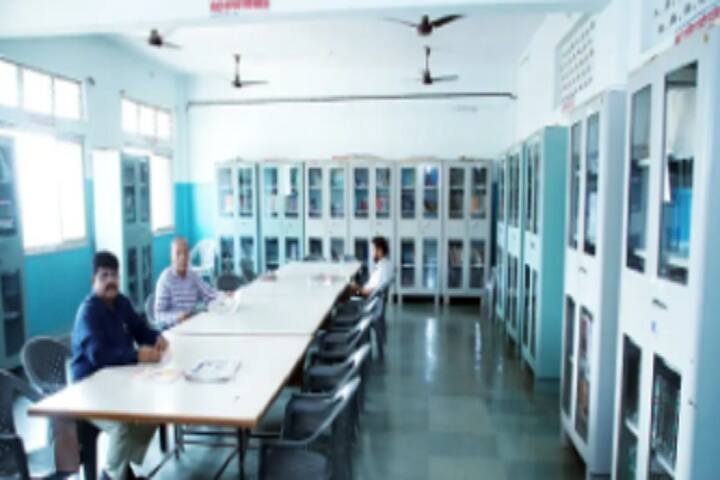 Venutai Chavan Pratishthan Sanchalit Arts and Commerce Mahila Mahavidyalaya, Ambajogai campus photo 3