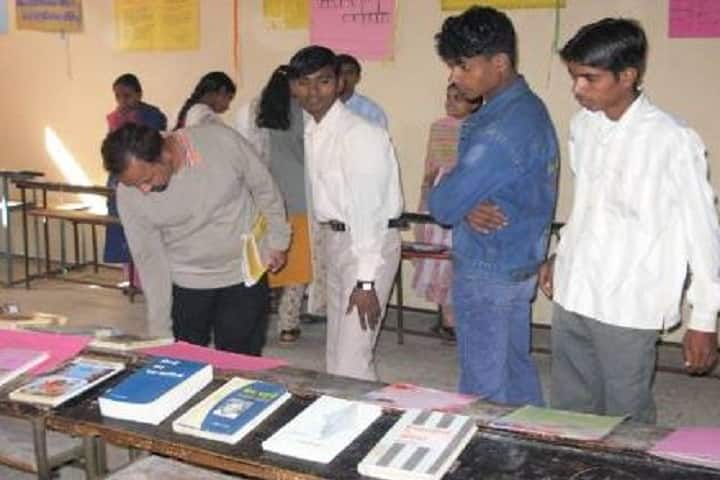 Shri Mohansinh Chhotubhai Rathava College of Arts, Baroda campus photo 2