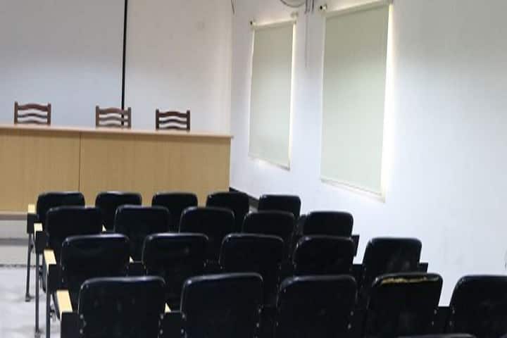 Nirmal Krida and Samaj Prabhodhan Trust Arts, Science and Commerce College, Badnapur campus photo 5