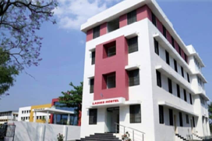 Rayat Shikshan Sanstha's Sadguru Gadage Maharaj College, Karad campus photo 2