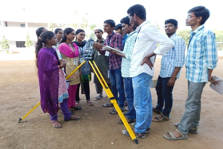 University College of Engineering JNTUK, Narasaraopet campus photo 4