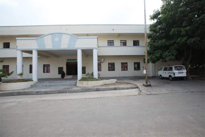 School of Information Technology, Jawaharlal Nehru Technological University, Hyderabad campus photo 3