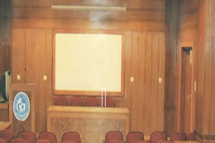Motilal Nehru College, New Delhi campus photo 6