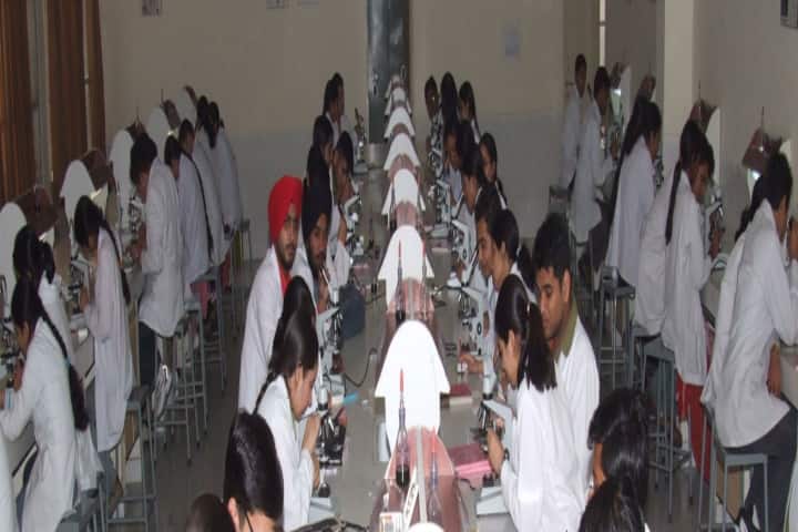Adesh University, Bathinda campus photo 6