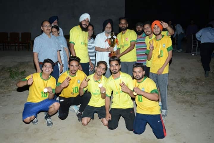 Adesh University, Bathinda campus photo 3